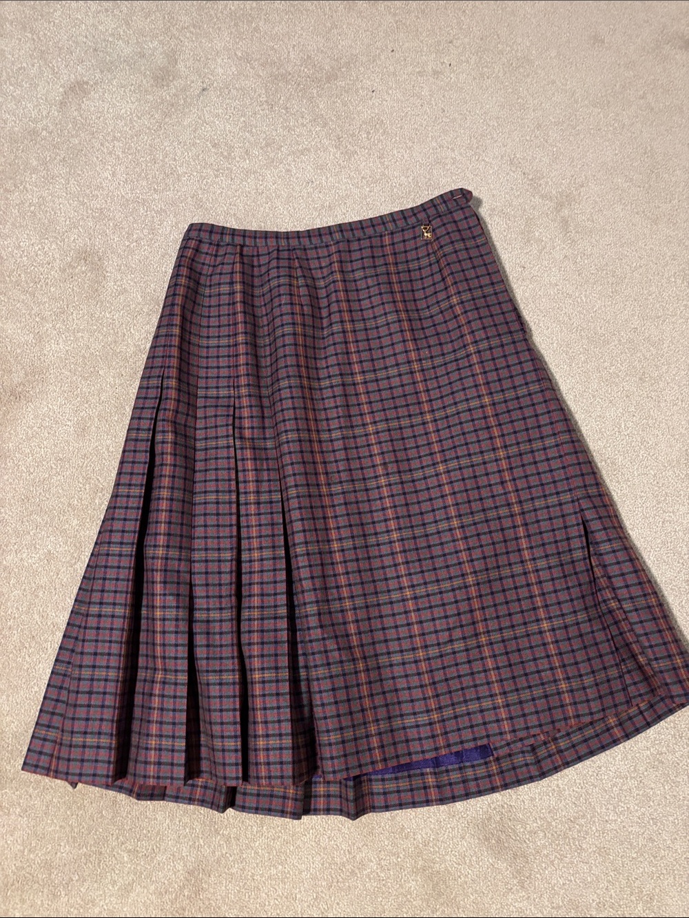 Plaid Pleated Midi Skirt in Burgundy and Navy